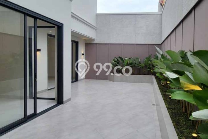 Hunian Mewah LB 250m2 Siap Huni Desain Elegan di Legenda Wisata, Jakarta Timur Hunian Mewah LB 250m2 Siap Huni Desain Elegan di Legenda Wisata, Jakarta Timur