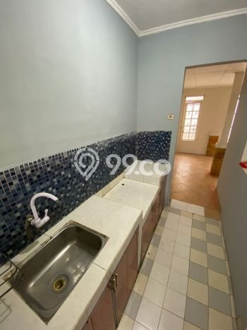 Rumah Disewakan Jakarta Timur LT 144m2 LB 100m2 Area Kota Wisata Rumah Disewakan Jakarta Timur LT 144m2 LB 100m2 Area Kota Wisata