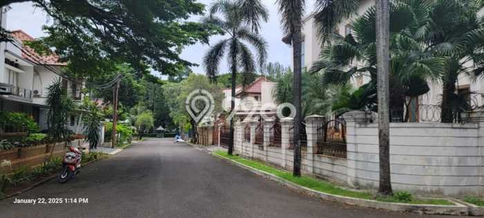 Rumah Luxury Modern Tanpa Renovasi di Bintaro Jakarta Selatan Rumah Luxury Modern Tanpa Renovasi di Bintaro Jakarta Selatan