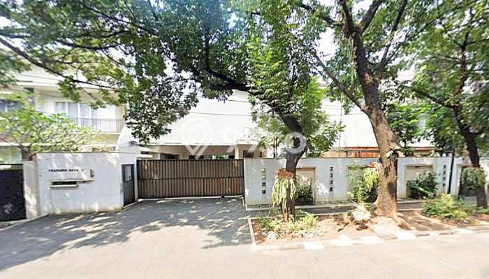 Rumah Elit LB 1771m2 Siap Pakai Desain Elegan di Cipete, Jakarta Selatan Rumah Elit LB 1771m2 Siap Pakai Desain Elegan di Cipete, Jakarta Selatan