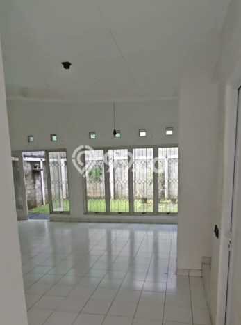 Rumah Luxury Modern Siap Huni di BSD Puspita Loka Tangerang Rumah Luxury Modern Siap Huni di BSD Puspita Loka Tangerang