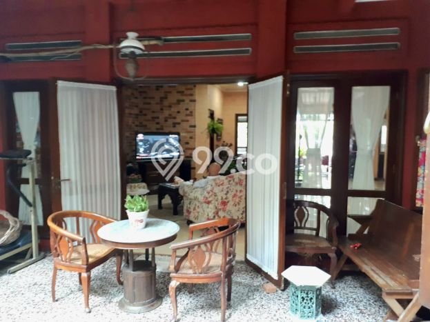 Jual Rumah Mewah Elegan Dengan View Cantik di Sektor 2 - Bintaro, Jakarta Selatan Jual Rumah Mewah Elegan Dengan View Cantik di Sektor 2 - Bintaro, Jakarta Selatan
