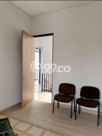 Rumah Minimalis 4 KT LT 72m2 di BSD Nusaloka Rumah Minimalis 4 KT LT 72m2 di BSD Nusaloka