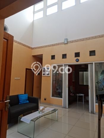 Rumah Luxury Modern Siap Huni di Graha Raya Tangerang Selatan Rumah Luxury Modern Siap Huni di Graha Raya Tangerang Selatan