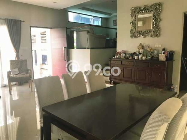 Ready to Use! Premium House LT 201m2 Desain Elegan di Veteran Ready to Use! Premium House LT 201m2 Desain Elegan di Veteran