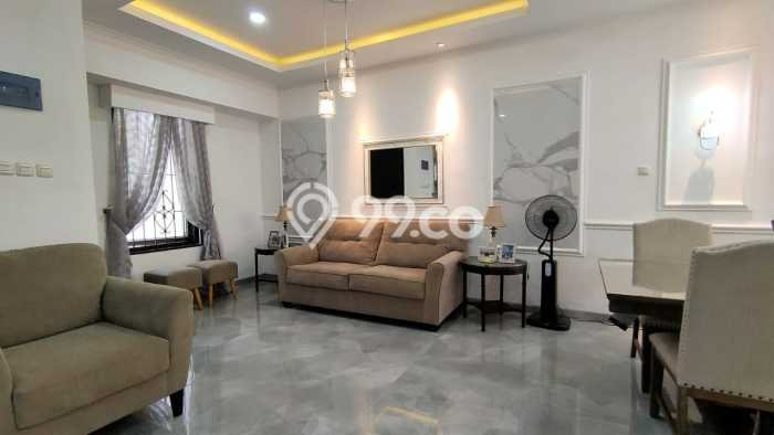 Rumah Luxury Modern Siap Huni di Bintaro Tangerang Selatan Rumah Luxury Modern Siap Huni di Bintaro Tangerang Selatan