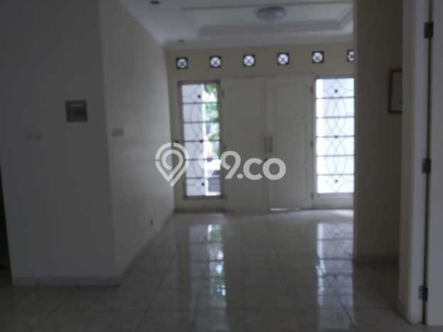 Hunian Elit LB 106m2 Siap Huni Desain Elegan di Bintaro, Tangerang Selatan Hunian Elit LB 106m2 Siap Huni Desain Elegan di Bintaro, Tangerang Selatan