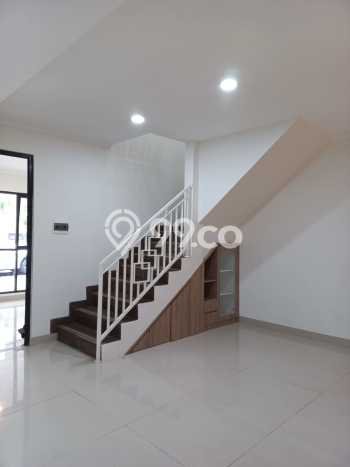 Rumah Elit Modern Siap Huni di Bintaro Tangerang Selatan Rumah Elit Modern Siap Huni di Bintaro Tangerang Selatan