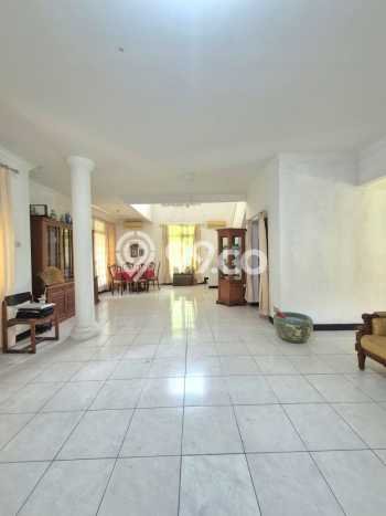 Rumah Sewa Tangerang Selatan LT 500m2 LB 300m2 Area Bintaro Rumah Sewa Tangerang Selatan LT 500m2 LB 300m2 Area Bintaro