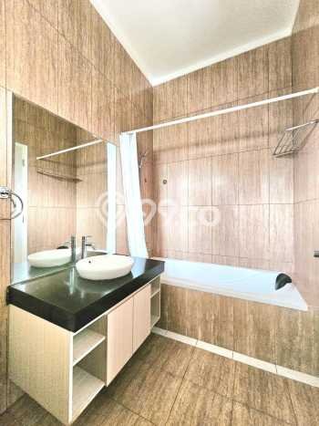 Jual Rumah Luas Elegan Dengan View Eksklusif di Bintaro, Tangerang Selatan Jual Rumah Luas Elegan Dengan View Eksklusif di Bintaro, Tangerang Selatan