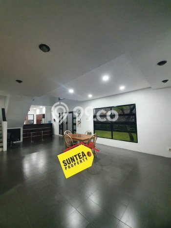 Rumah Elit LB 250m2 Siap Pakai Desain Elegan di Bintaro, Tangerang Selatan Rumah Elit LB 250m2 Siap Pakai Desain Elegan di Bintaro, Tangerang Selatan