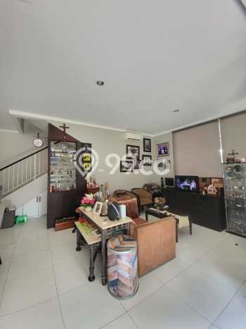 Dijual Rumah Luas Megah Dengan View Eksklusif di Bintaro, Tangerang Selatan Dijual Rumah Luas Megah Dengan View Eksklusif di Bintaro, Tangerang Selatan