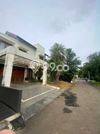 Rumah Mewah LB 350m2 Siap Pakai Desain Elegan di Bintaro, Tangerang Selatan Rumah Mewah LB 350m2 Siap Pakai Desain Elegan di Bintaro, Tangerang Selatan
