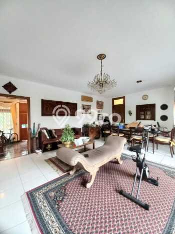 Dijual Rumah Mewah Elegan Dengan View Cantik di Bintaro, Tangerang Selatan Dijual Rumah Mewah Elegan Dengan View Cantik di Bintaro, Tangerang Selatan