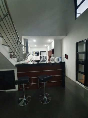 Rumah Elit LB 250m2 Siap Pakai Desain Elegan di Bintaro, Tangerang Selatan Rumah Elit LB 250m2 Siap Pakai Desain Elegan di Bintaro, Tangerang Selatan