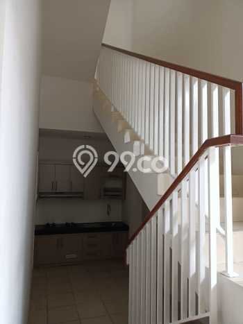 Hunian Mewah LB 240m2 Siap Pakai Desain Elegan di Bintaro, Tangerang Selatan Hunian Mewah LB 240m2 Siap Pakai Desain Elegan di Bintaro, Tangerang Selatan