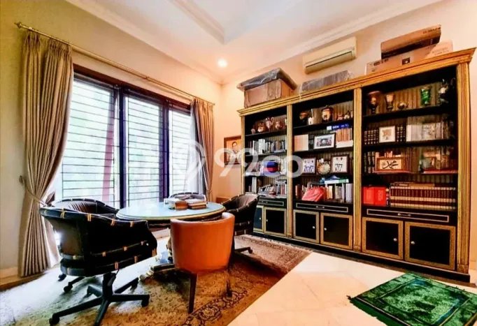 Best Deal Hunian Mewah Ideal dan Luas di Menteng, Jakarta Pusat Best Deal Hunian Mewah Ideal dan Luas di Menteng, Jakarta Pusat
