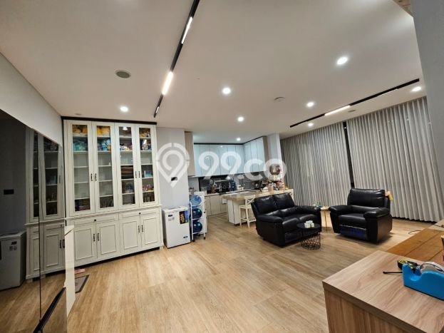 Hunian Elit LB 676m2 Siap Pakai Desain Elegan di Alam Sutera, Tangerang Hunian Elit LB 676m2 Siap Pakai Desain Elegan di Alam Sutera, Tangerang