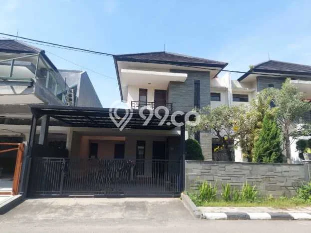 Disewakan! Rumah 4 Kamar Tidur &
4 Kamar Mandi di Bandung Kota, Bandung Disewakan! Rumah 4 Kamar Tidur &
4 Kamar Mandi di Bandung Kota, Bandung