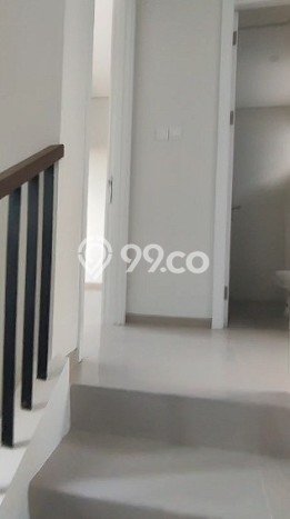 Disewakan! Rumah 3 Kamar Tidur &
2 Kamar Mandi di Graha Raya, Tangerang Selatan Disewakan! Rumah 3 Kamar Tidur &
2 Kamar Mandi di Graha Raya, Tangerang Selatan