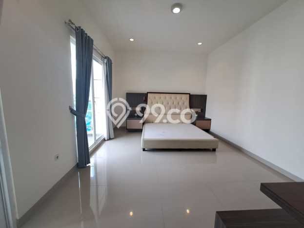 Rumah Mewah LB 600m2 Siap Huni Desain Elegan di Alam Sutera, Tangerang Rumah Mewah LB 600m2 Siap Huni Desain Elegan di Alam Sutera, Tangerang