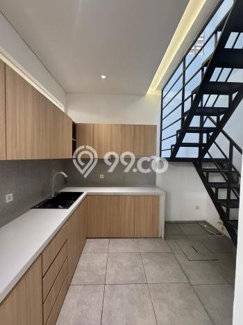 Hunian Mewah LB 240m2 Siap Huni Desain Elegan di Alam Sutera, Tangerang Hunian Mewah LB 240m2 Siap Huni Desain Elegan di Alam Sutera, Tangerang
