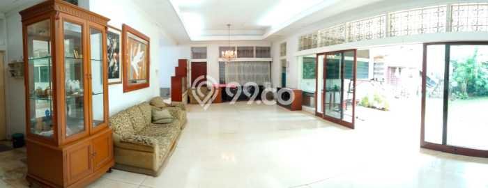 Rumah Mewah LB 240m2 Siap Pakai Desain Elegan di Pangkalan Jati, Depok Rumah Mewah LB 240m2 Siap Pakai Desain Elegan di Pangkalan Jati, Depok
