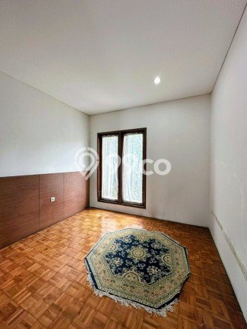 Jual Rumah Luas Elegan Dengan View Cantik di Sektor 6 - Bintaro, Tangerang Selatan Jual Rumah Luas Elegan Dengan View Cantik di Sektor 6 - Bintaro, Tangerang Selatan