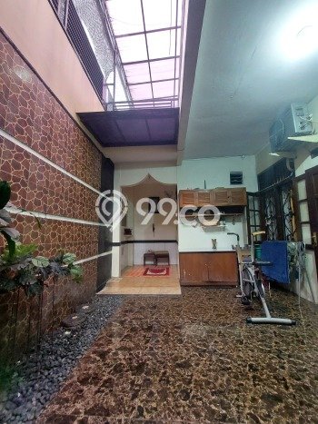 Rumah Eksklusif Siap Huni LT 167m2 di Ciledug, Tangerang Rumah Eksklusif Siap Huni LT 167m2 di Ciledug, Tangerang