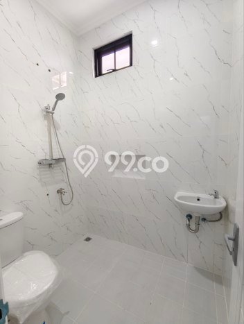 Dijual Rumah 3 Kamar Lokasi Ideal Nyaman dan Strategis di Cipayung Dijual Rumah 3 Kamar Lokasi Ideal Nyaman dan Strategis di Cipayung