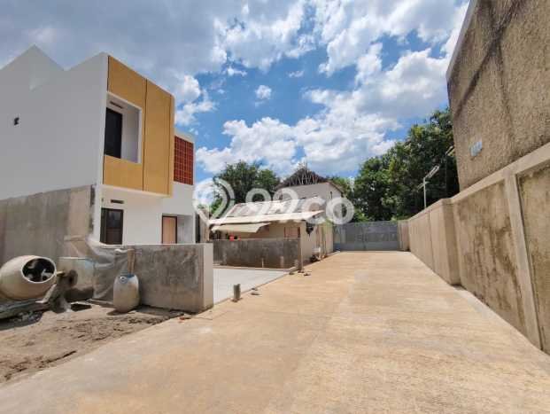 Rumah Luas Asri 3 KT Siap Pakai di Pekayon Bekasi Rumah Luas Asri 3 KT Siap Pakai di Pekayon Bekasi