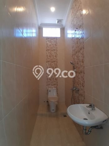 Hot Offer Hunian Mewah Ideal dan Luas di Wonocolo, Surabaya Hot Offer Hunian Mewah Ideal dan Luas di Wonocolo, Surabaya