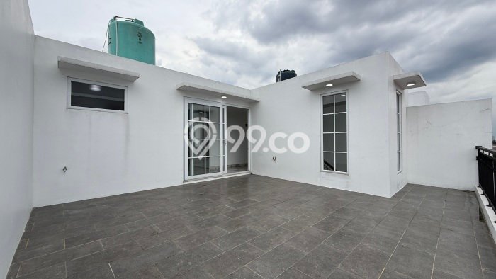 Rumah Luxury Modern Tanpa Renovasi di Pejaten Jakarta Selatan Rumah Luxury Modern Tanpa Renovasi di Pejaten Jakarta Selatan