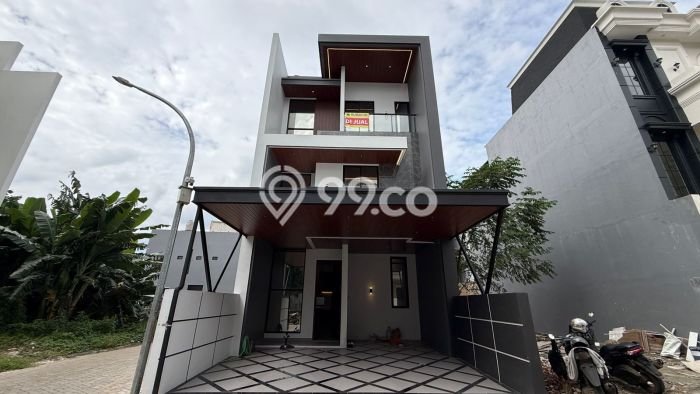 Siap Huni Rumah Mewah 5 Kamar di Pasar Rebo Dekat ke Mana Saja Siap Huni Rumah Mewah 5 Kamar di Pasar Rebo Dekat ke Mana Saja