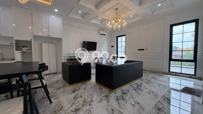 Rumah Luxury Modern Tanpa Renovasi di Pejaten Jakarta Selatan Rumah Luxury Modern Tanpa Renovasi di Pejaten Jakarta Selatan