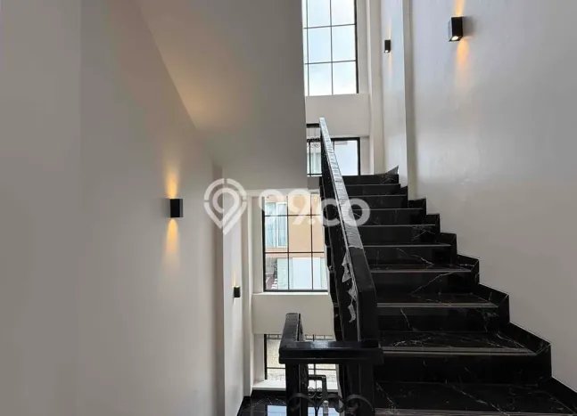 Dijual Rumah Elit Exclusive di Cilandak, Jakarta Selatan Dijual Rumah Elit Exclusive di Cilandak, Jakarta Selatan