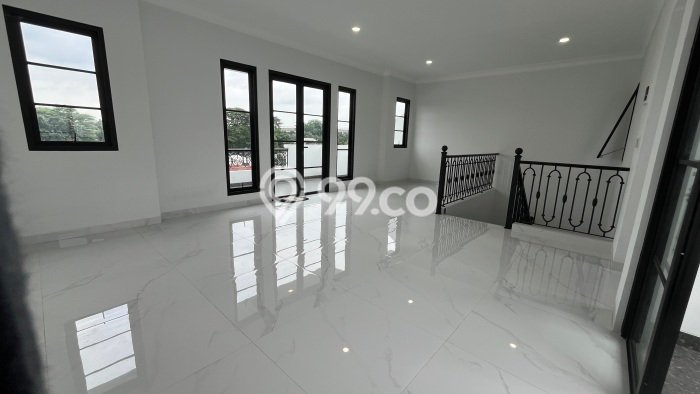 Hunian Nyaman Asri 5 KT Siap Huni di Cibubur Jakarta Timur Hunian Nyaman Asri 5 KT Siap Huni di Cibubur Jakarta Timur