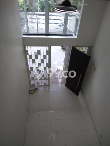 LOKASI PREMIUM! Rumah Berkembang area Cibubur, Luas 110m² LB 150m² LOKASI PREMIUM! Rumah Berkembang area Cibubur, Luas 110m² LB 150m²