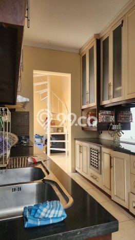 Rumah Elit LB 264m2 Siap Huni Desain Elegan di Legenda Wisata, Bogor Rumah Elit LB 264m2 Siap Huni Desain Elegan di Legenda Wisata, Bogor