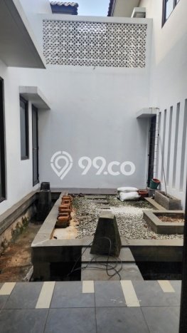 Rumah Elit LB 264m2 Siap Huni Desain Elegan di Legenda Wisata, Bogor Rumah Elit LB 264m2 Siap Huni Desain Elegan di Legenda Wisata, Bogor