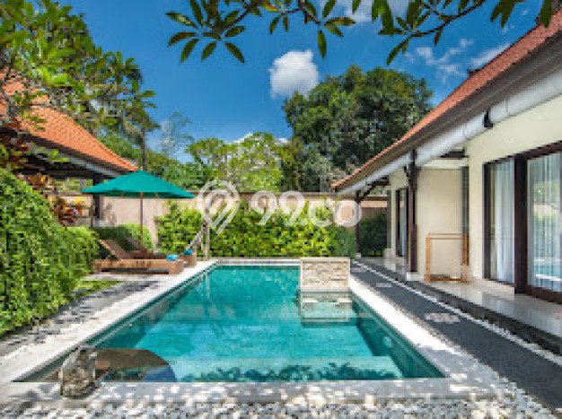 FOR SALE! Vila Kawasan , Luas 400m2m², Lokasi Premium FOR SALE! Vila Kawasan , Luas 400m2m², Lokasi Premium