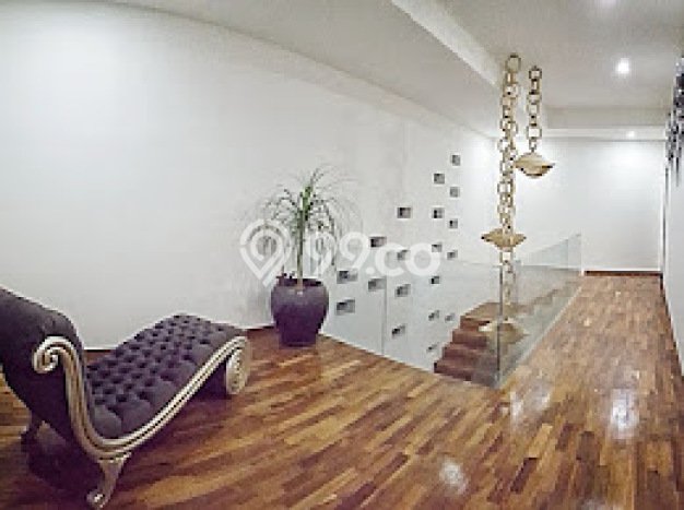 Vila Kawasan , Area 400m2m², Akses ke Pusat Kota Vila Kawasan , Area 400m2m², Akses ke Pusat Kota