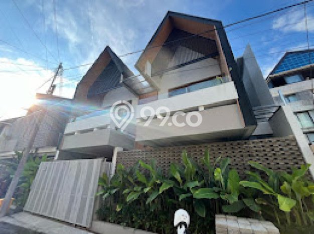 DIJUAL! Vila di , Luas 225m2m², Posisi Premium DIJUAL! Vila di , Luas 225m2m², Posisi Premium