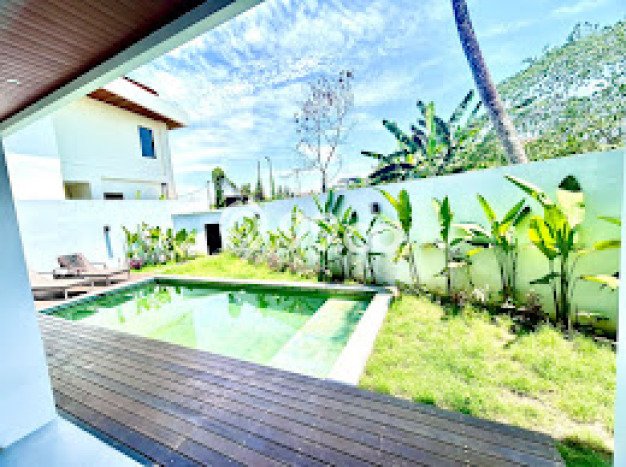 Tersedia Vila Kawasan , Luas 220m2m², Area Nyaman Tersedia Vila Kawasan , Luas 220m2m², Area Nyaman