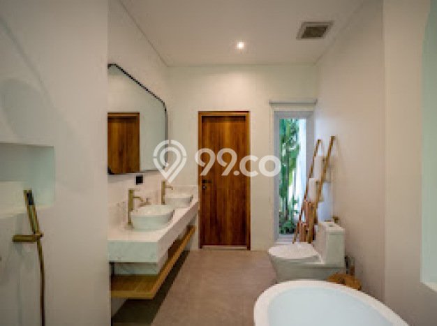 LOKASI STRATEGIS! Vila Kawasan , Luas 300m2m², Dekat pusat umum LOKASI STRATEGIS! Vila Kawasan , Luas 300m2m², Dekat pusat umum