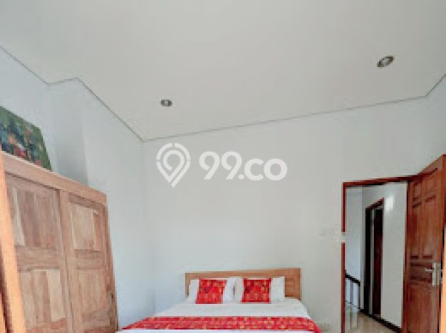 Properti Strategis! Vila Kawasan , Dimensi 328m2m², Area Strategis dengan nilai meningkat Properti Strategis! Vila Kawasan , Dimensi 328m2m², Area Strategis dengan nilai meningkat