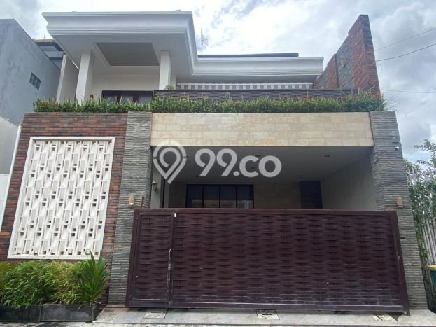 Jual Rumah Luas Megah Dengan View Cantik di Renon, Denpasar Jual Rumah Luas Megah Dengan View Cantik di Renon, Denpasar