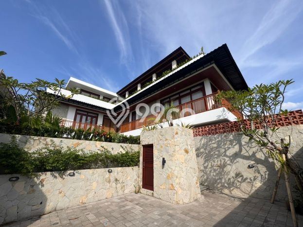 Vila di , Ukuran 450m2m², Ideal untuk beragam keperluan Vila di , Ukuran 450m2m², Ideal untuk beragam keperluan