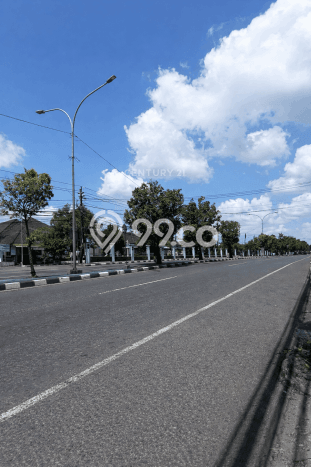 Tanah Disewa Strategis di Yogyakarta Luas 392m2 Tanah Disewa Strategis di Yogyakarta Luas 392m2