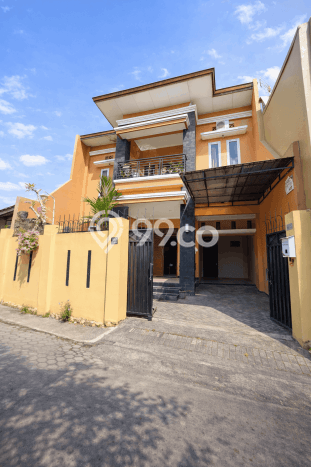 For Sale! Luxury House LT 482m2 Desain Elegan di Condong Catur For Sale! Luxury House LT 482m2 Desain Elegan di Condong Catur